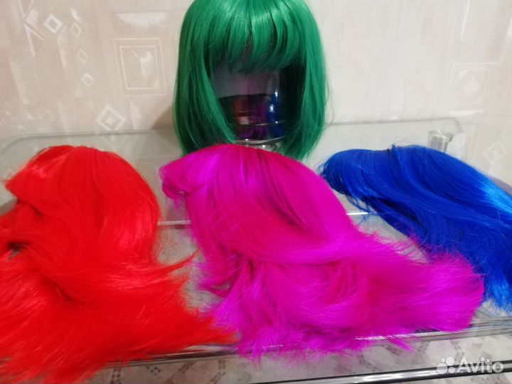 Парик цветной каре