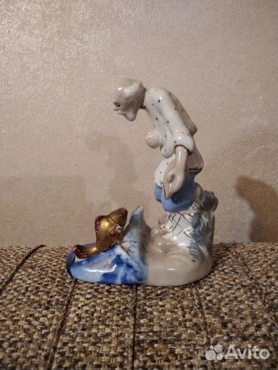 Фарфоровые статуэтки СССР. лфз, Старый Гжель и др