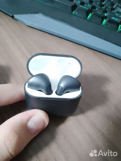 Беспроводные наушники