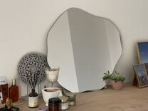 Зеркало настенное 60см неправильной формы