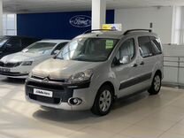 Citroen Berlingo 1.6 MT, 2012, 60 000 км, с пробегом, цена 1 070 000 руб.