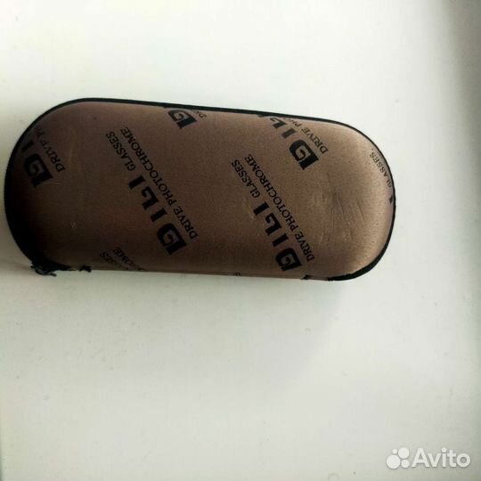 Солнцезащитные очки