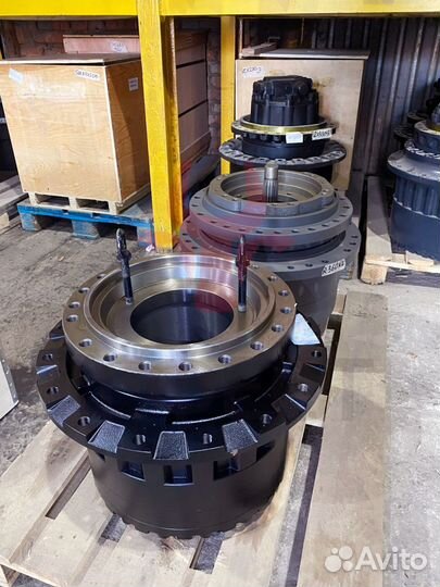 Бортовой редуктор Komatsu 207-27-00440