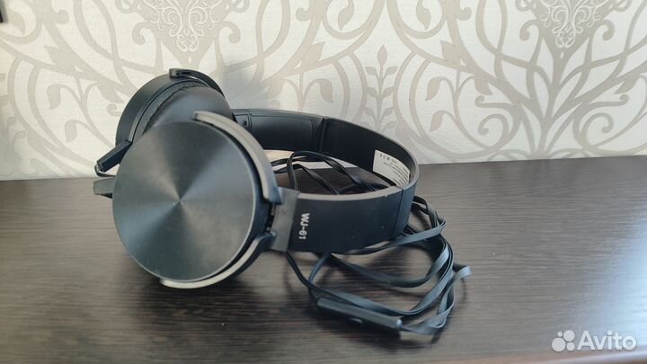 Наушники с микрофоном