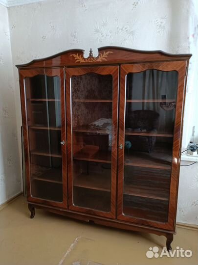 Мебельный гарнитур Чаба Венгрия.Натуральное д