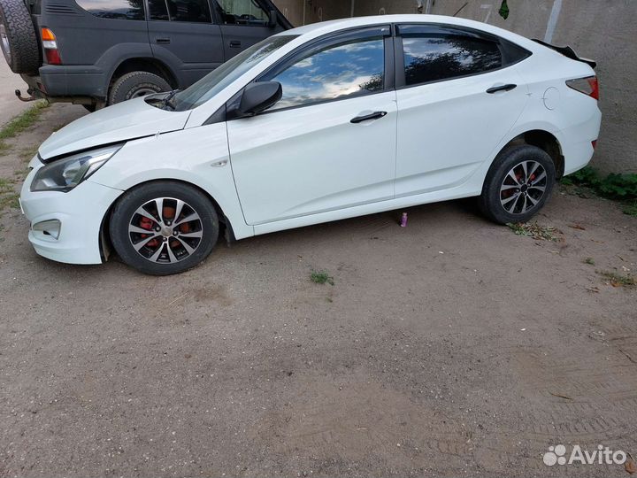 Автомобили на запчасти hyundai solaris