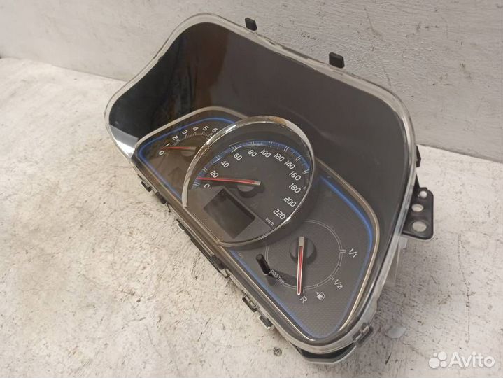 Панель приборов Тойота