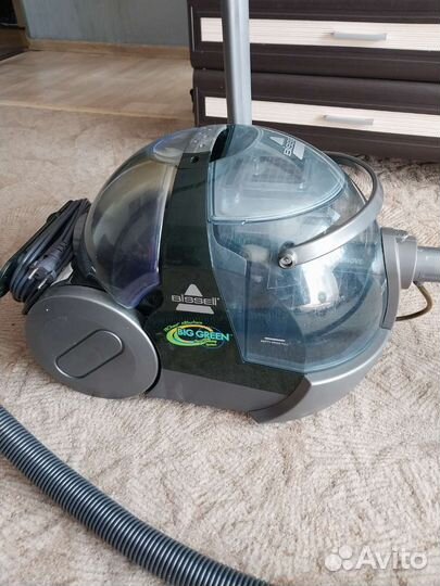 Моющий пылесос Bissell