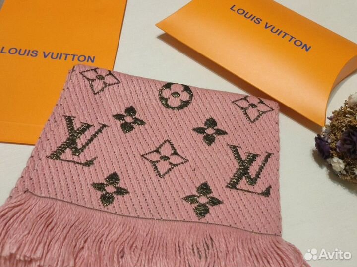 Louis Vuitton шарф новый розовый