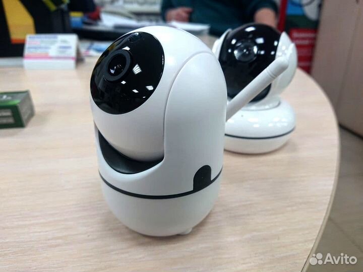 Умная вайфай камера видеонаблюдения с записью