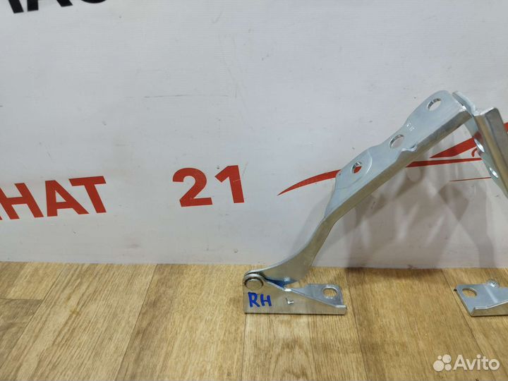 Петля капота RH LH Mitsubishi Lancer 9