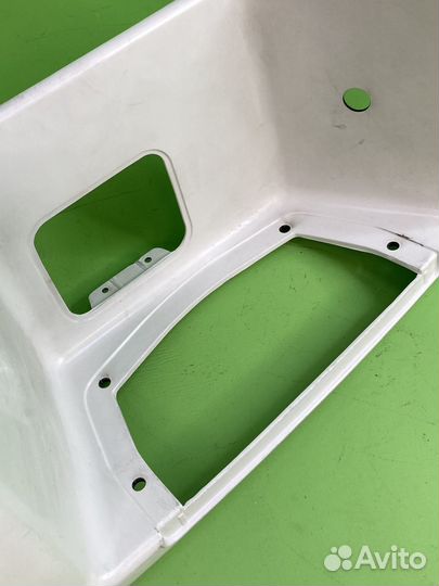 Подножка правая нижняя (белая) \MAN TGA XXL M30914