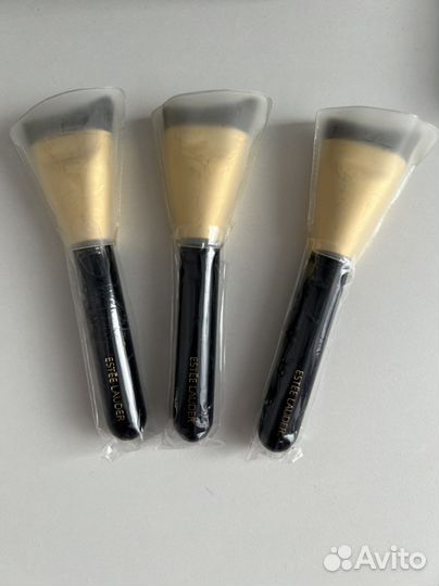 Кисти Estee Lauder