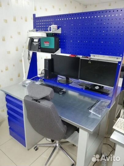 Верстак слесарный