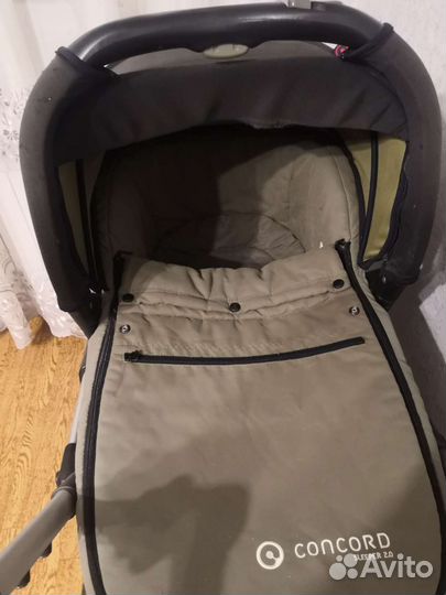 Прогулочная коляска