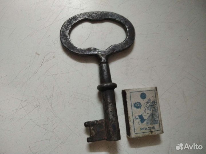 Ключ кованый, старинный