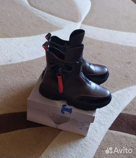 Ботинки осенние для девочки 35 размер