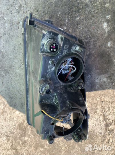 Фара правая vw passat b5