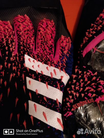 Вратарские перчатки Adidas Predator Pro