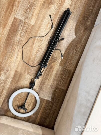 Лампа кольцевая