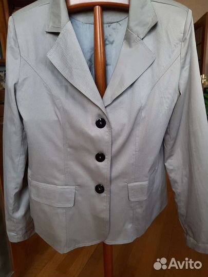 Пиджак легкий новый р 52