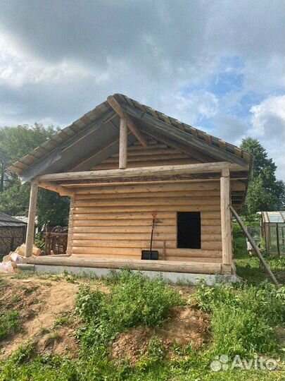 Сруб бани из бревна ручной рубки не бруса 6x6