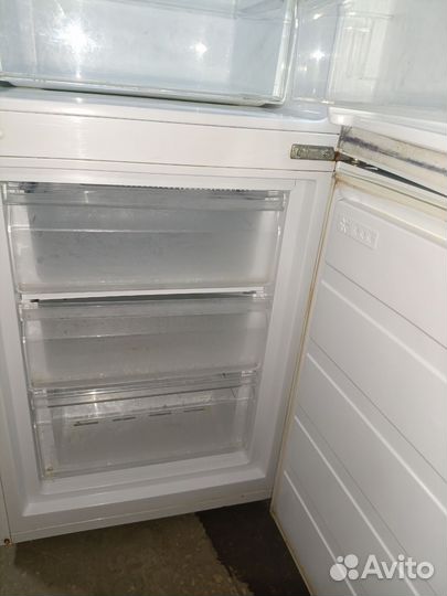 Холодильник dexp