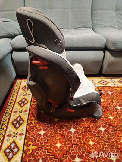 Японское автокресло carmate swing moon