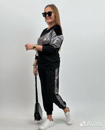 Костюм женский