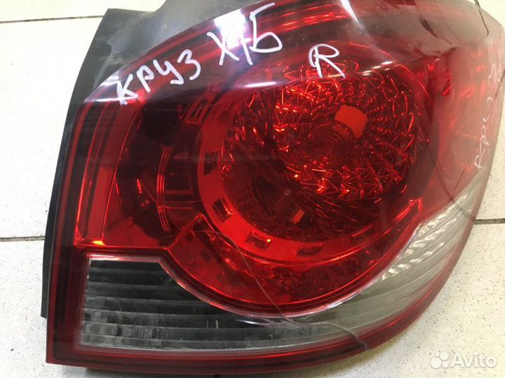 Фонарь правый Chevrolet Cruze