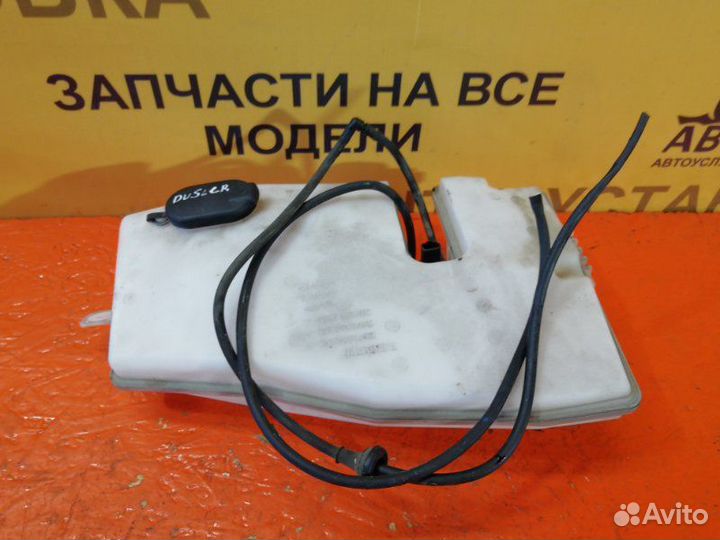 Бачок омывателя лобового стекла Renault Duster HSA