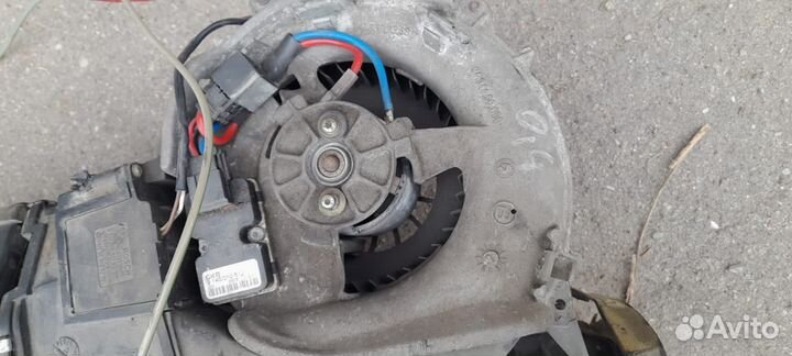 Печка моторчик печки Mercedes w140