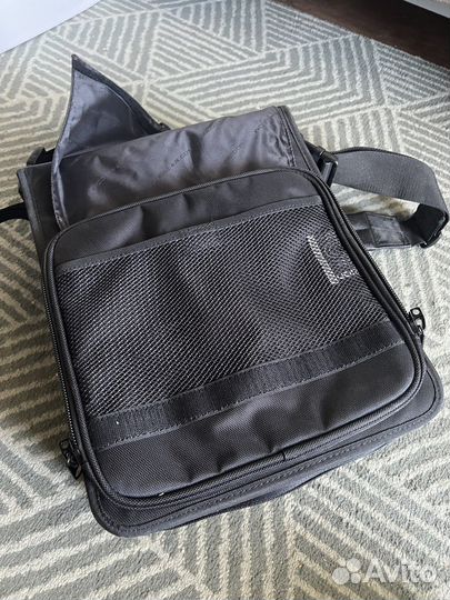 Сумка для диджеев UDG ultimate CD slingbag