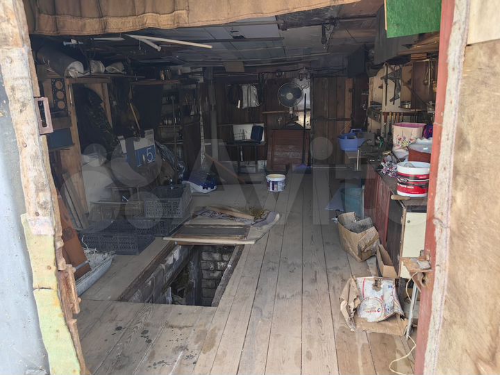 Гараж, > 30 м²