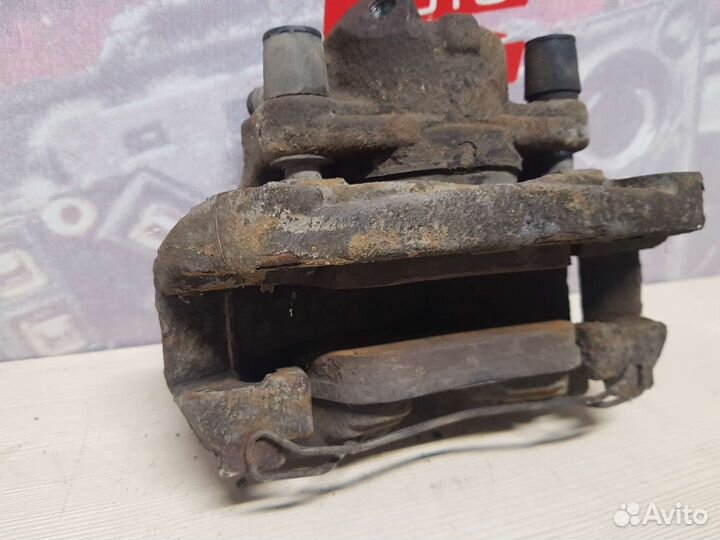 Суппорт передний левый Renault Duster 1 F4RA 2014