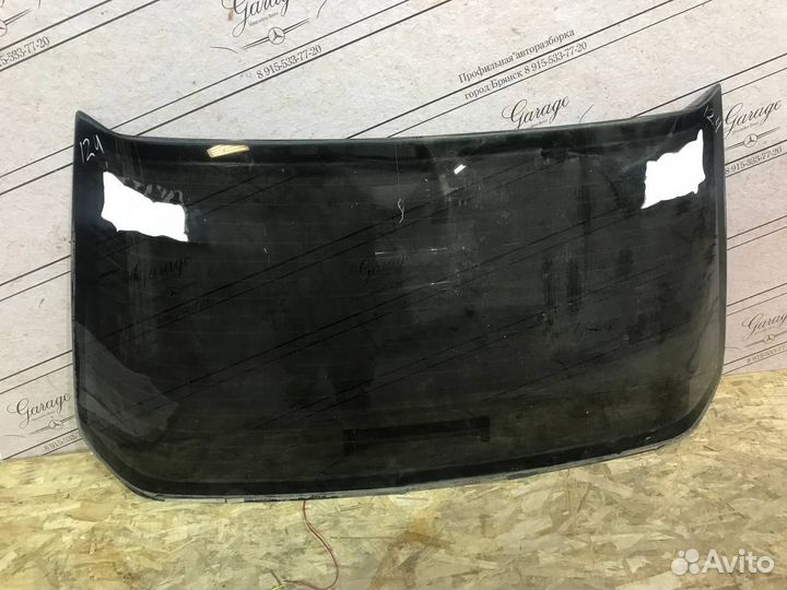 Заднее стекло Mercedes w124