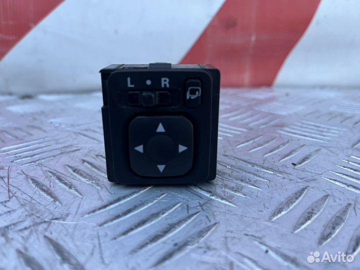 Джойстик зеркалами Mitsubishi