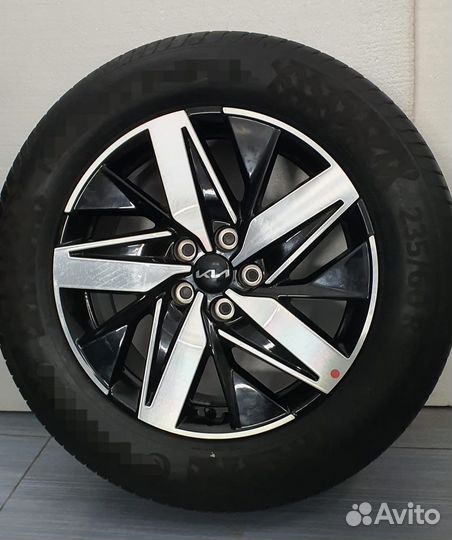 Новые.Оригинал.Kia Carnival,Sportage 2022