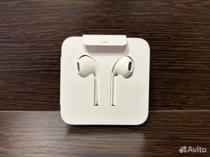 Наушники Apple EarPods Lightning (новые, оригинал)