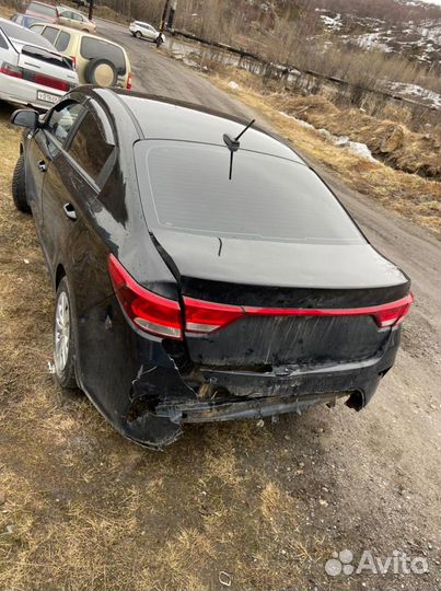 В разборе KIA Rio IV 4 FB с 2017