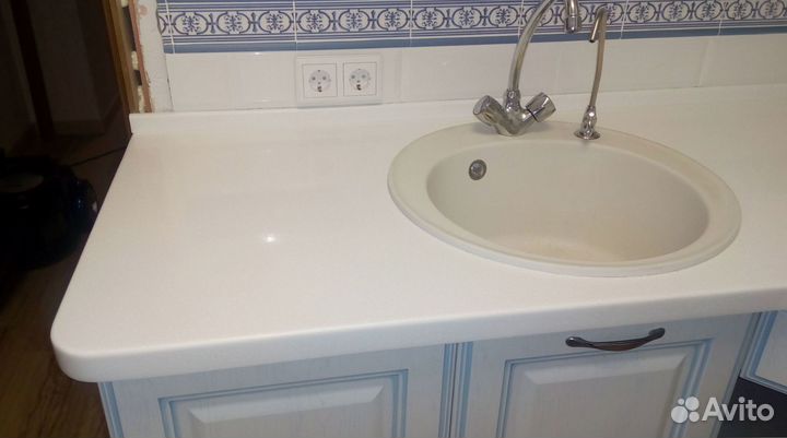 Столешница из искуственного камня