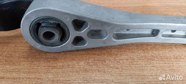 Опора двигателя Фольксваген/Ауди/Шкода