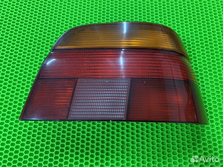 Правый фонарь BMW E39
