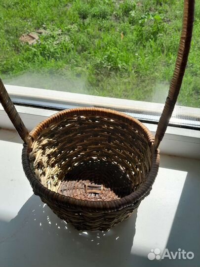 Корзина плетеная