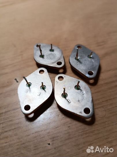 Транзистор 2N3055 Motorola оригинал