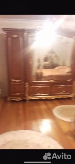 В отличном состоянии продается спальная мебель