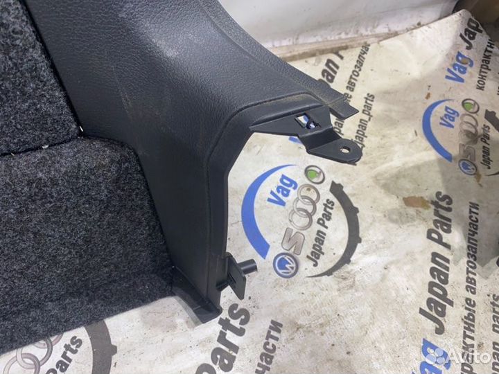 Обшивка багажника задняя правая Volkswagen Tiguan