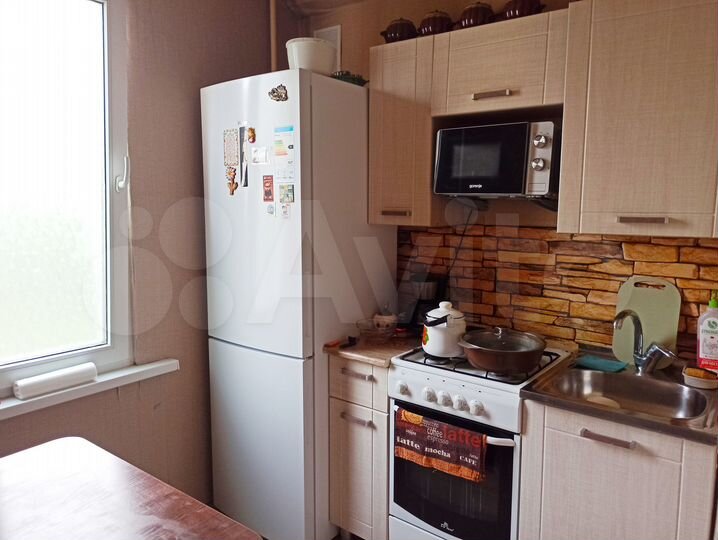 3-к. квартира, 42 м², 3/5 эт.