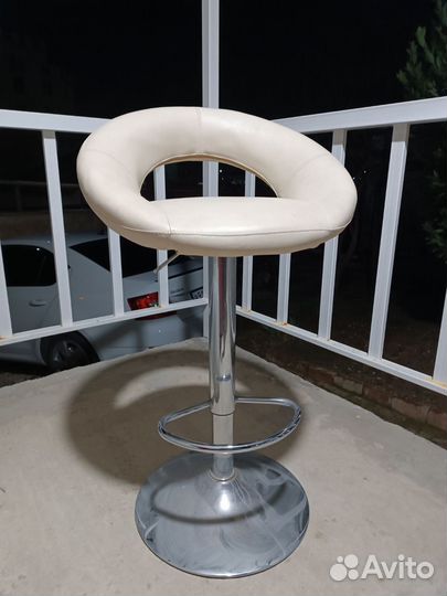 Барный стул