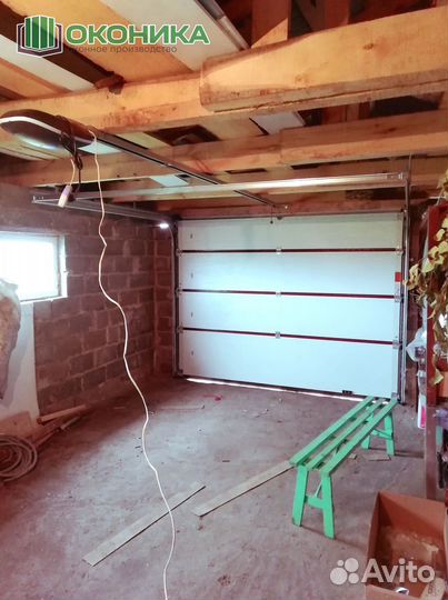 Секционные ворота